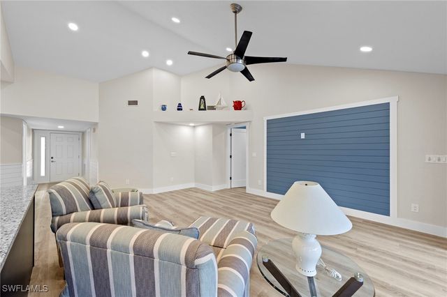 6114 Forest Villas CIR, Fort Myers, FL 33908