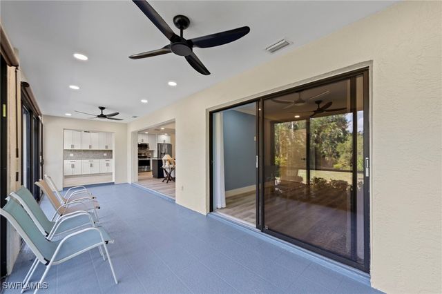 6114 Forest Villas CIR, Fort Myers, FL 33908