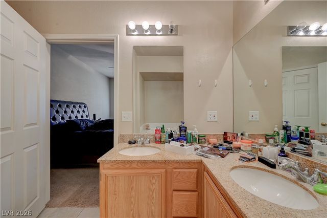10001 Peace Way 2356, Las Vegas, NV 89147