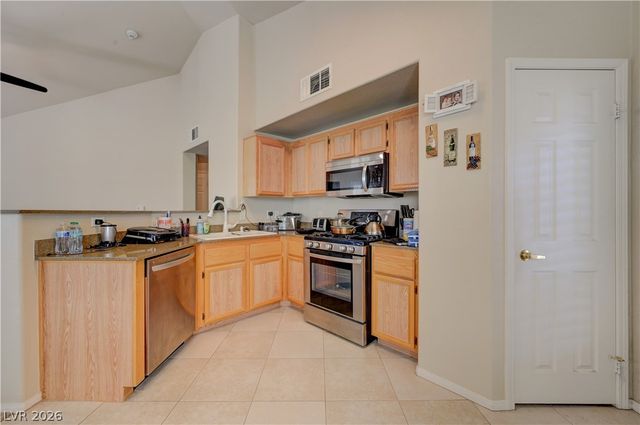 10001 Peace Way 2356, Las Vegas, NV 89147