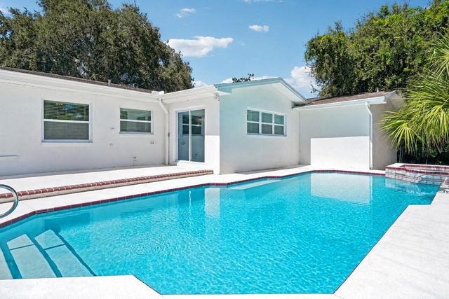 235 OVERBROOK DRIVE E, Largo, FL 33770