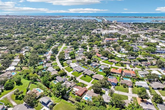 235 OVERBROOK DRIVE E, Largo, FL 33770