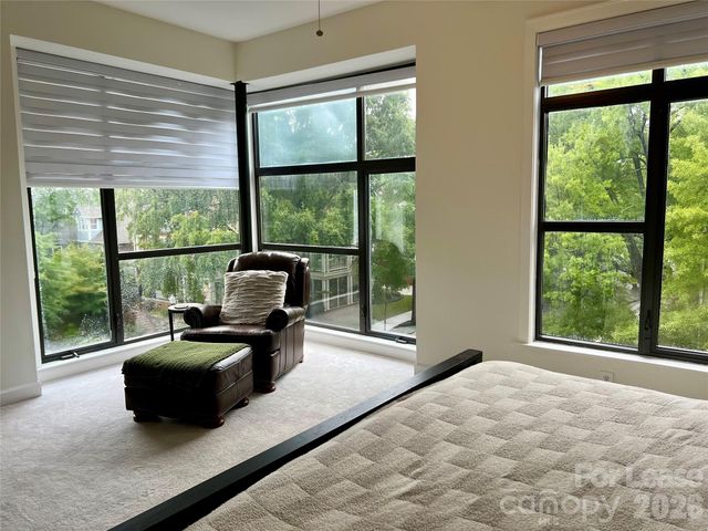663 E 10th Street, Charlotte, NC 28202