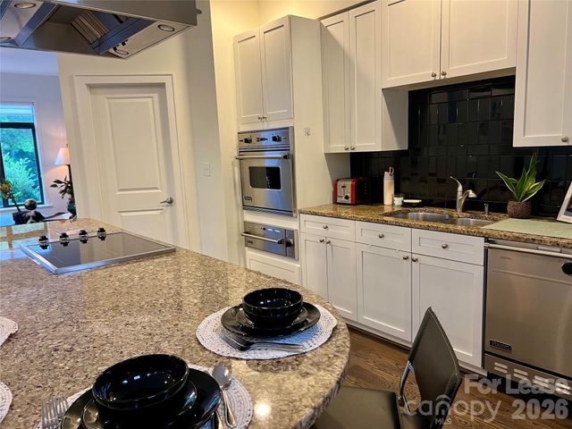 663 E 10th Street, Charlotte, NC 28202