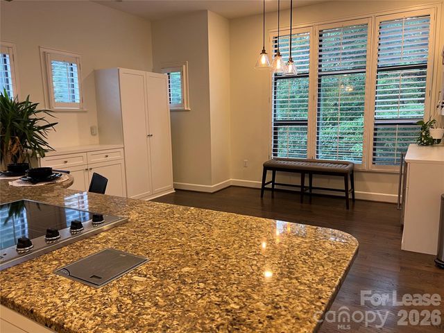 663 E 10th Street, Charlotte, NC 28202