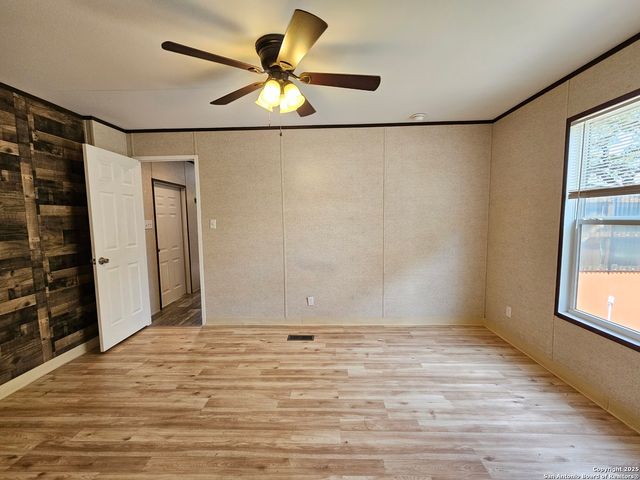 474 Foresthill, Canyon Lake, TX 78133