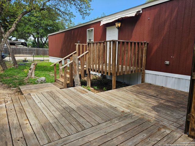 474 Foresthill, Canyon Lake, TX 78133