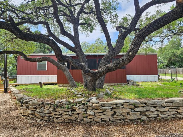 474 Foresthill, Canyon Lake, TX 78133