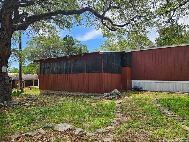 474 Foresthill, Canyon Lake, TX 78133