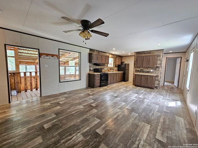 474 Foresthill, Canyon Lake, TX 78133