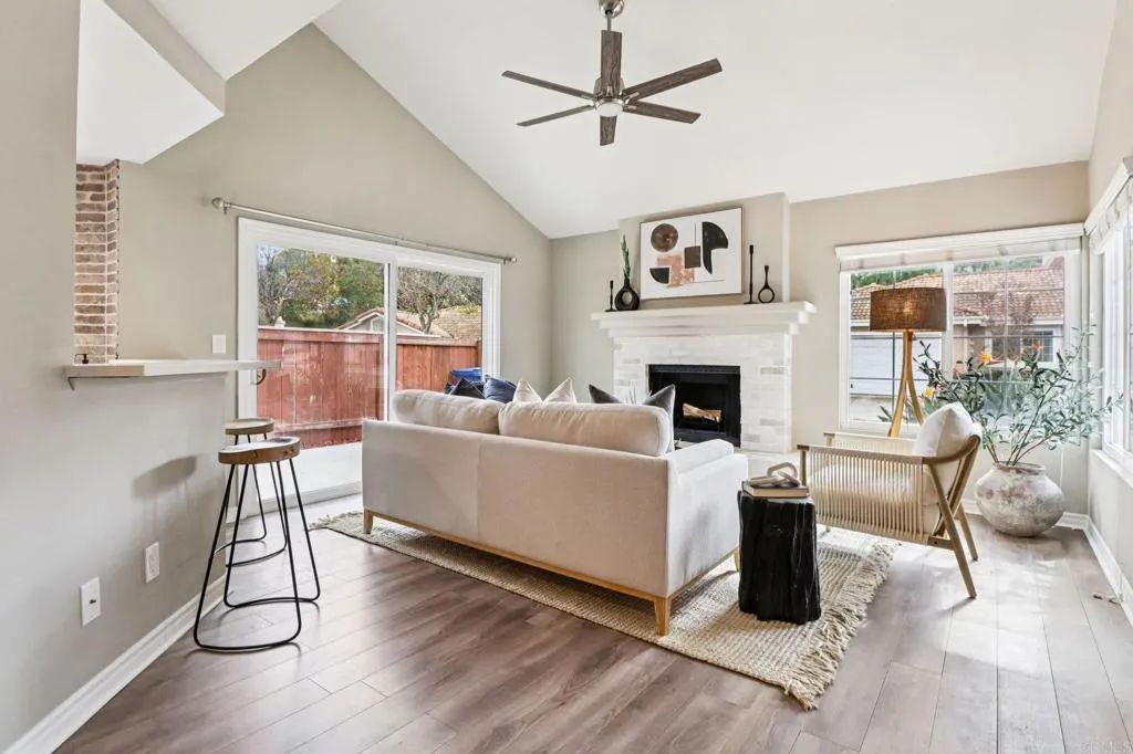 16003 Caminito De Linda, Rancho Bernardo (san Diego), CA 92128