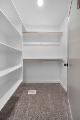 4821 NAVAJO Street, Council Bluffs, IA 51501