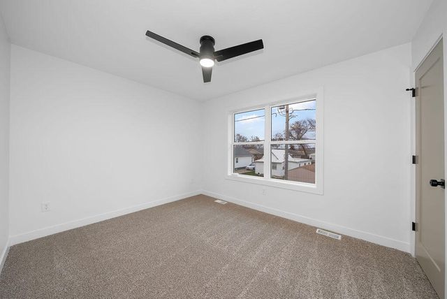 4821 NAVAJO Street, Council Bluffs, IA 51501