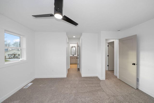 4821 NAVAJO Street, Council Bluffs, IA 51501