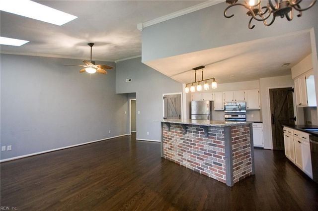 2140 Teasdale DR, Virginia Beach, VA 23454