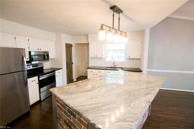 2140 Teasdale DR, Virginia Beach, VA 23454