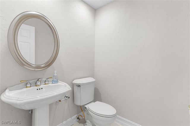 2377 Kings Lake BLVD, Naples, FL 34112