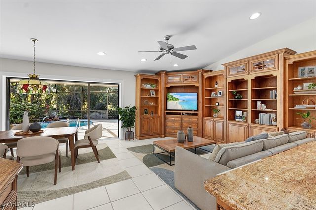 2377 Kings Lake BLVD, Naples, FL 34112