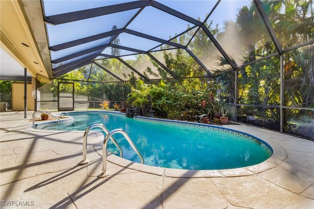 2377 Kings Lake BLVD, Naples, FL 34112