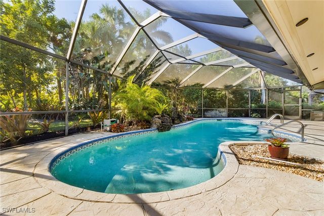 2377 Kings Lake BLVD, Naples, FL 34112