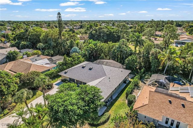 2377 Kings Lake BLVD, Naples, FL 34112