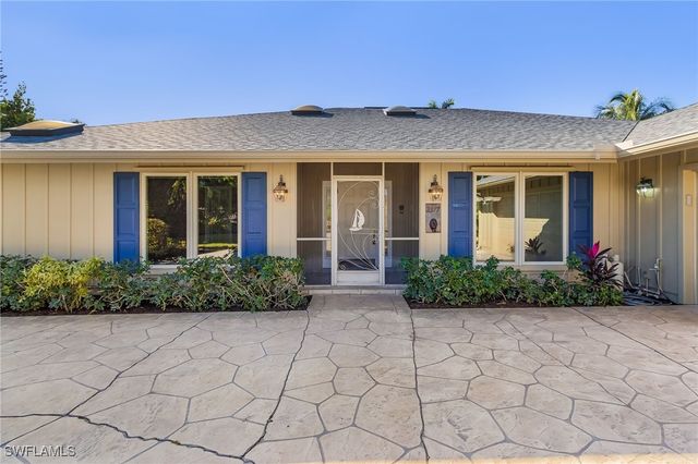 2377 Kings Lake BLVD, Naples, FL 34112