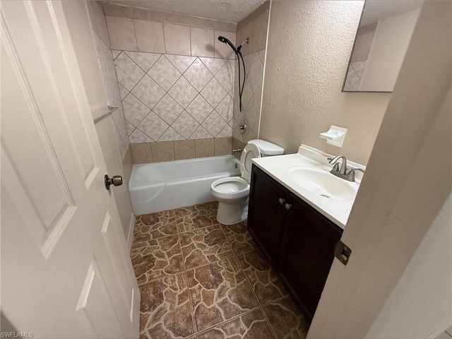2325 Crawford ST 2, Fort Myers, FL 33901