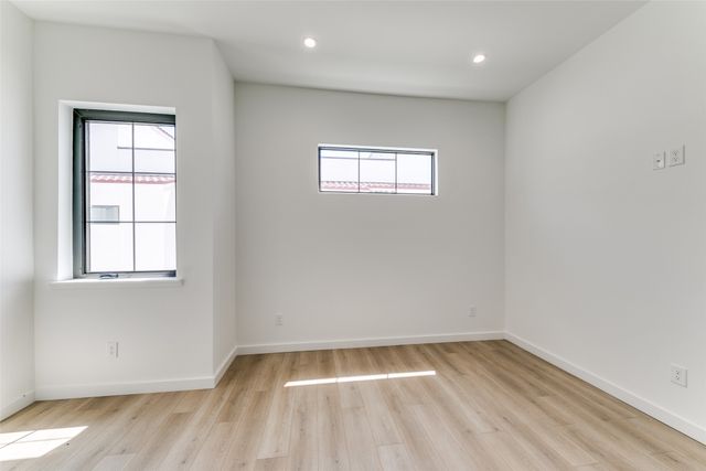 1767 Novela Way, Dallas, TX 75215