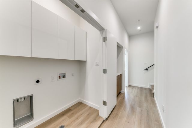 1767 Novela Way, Dallas, TX 75215