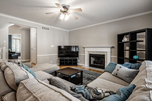 1186 Winter Wood Court, Zionsville, IN 46077