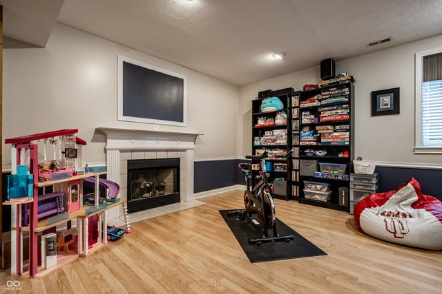 1186 Winter Wood Court, Zionsville, IN 46077