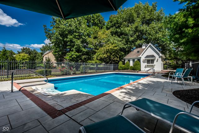 1186 Winter Wood Court, Zionsville, IN 46077