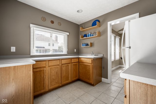 1186 Winter Wood Court, Zionsville, IN 46077