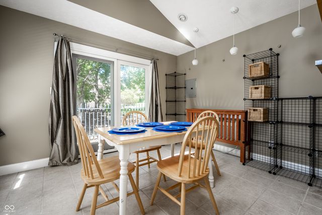 1186 Winter Wood Court, Zionsville, IN 46077