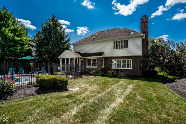 1186 Winter Wood Court, Zionsville, IN 46077