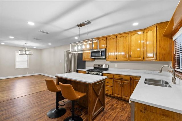 2609 Longleaf Drive, Mobile, AL 36693