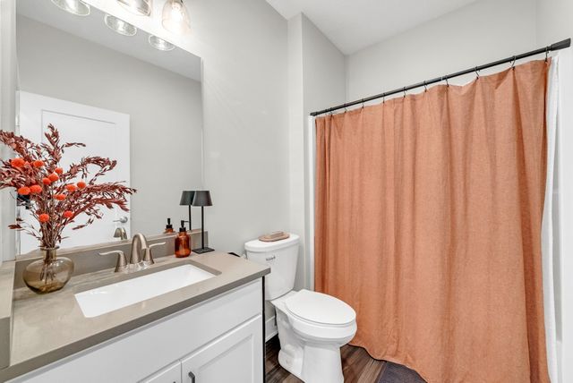 2105 NE Grant Street, Ankeny, IA 50021