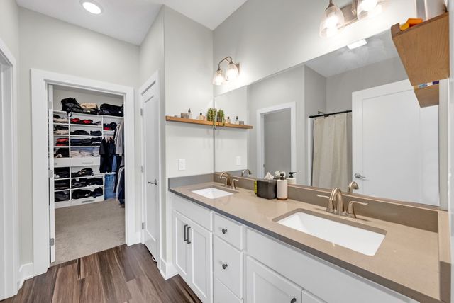 2105 NE Grant Street, Ankeny, IA 50021