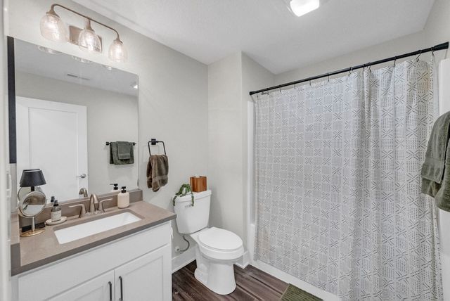 2105 NE Grant Street, Ankeny, IA 50021