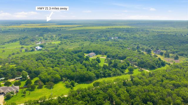 285 Hilltop DR, Dale, TX 78616