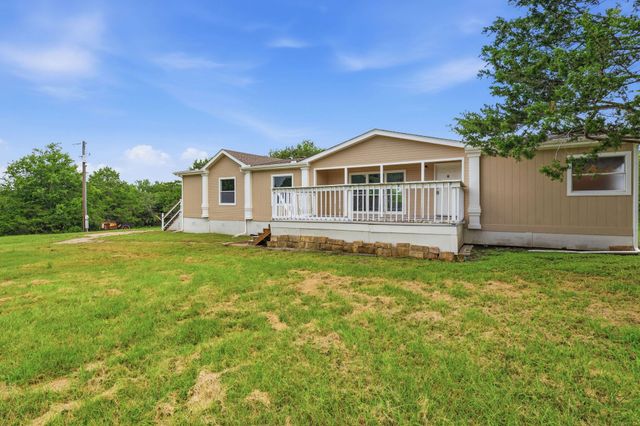 285 Hilltop DR, Dale, TX 78616