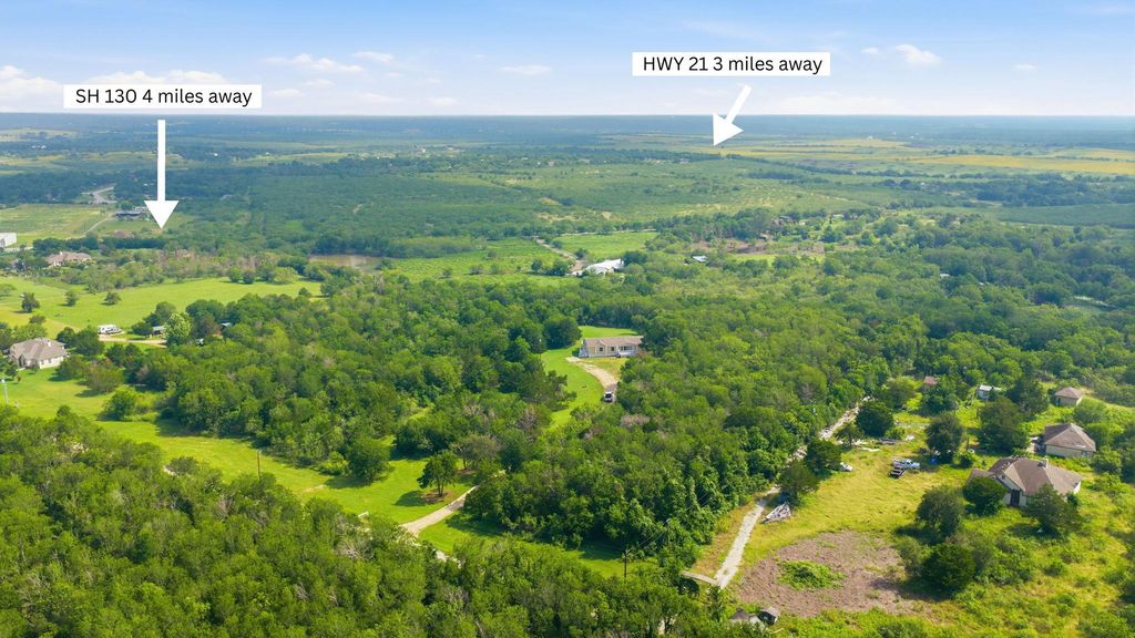 285 Hilltop DR, Dale, TX 78616