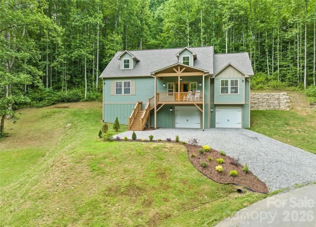 85 Garnet Spring Lane, Waynesville, NC 28785