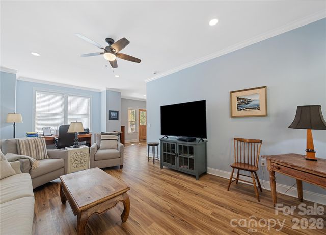 85 Garnet Spring Lane, Waynesville, NC 28785