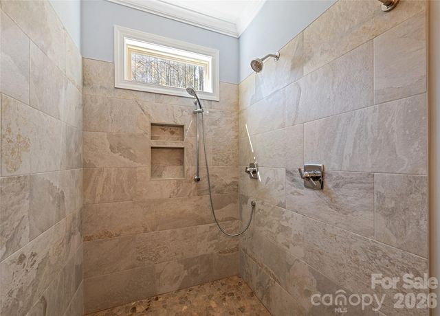 85 Garnet Spring Lane, Waynesville, NC 28785