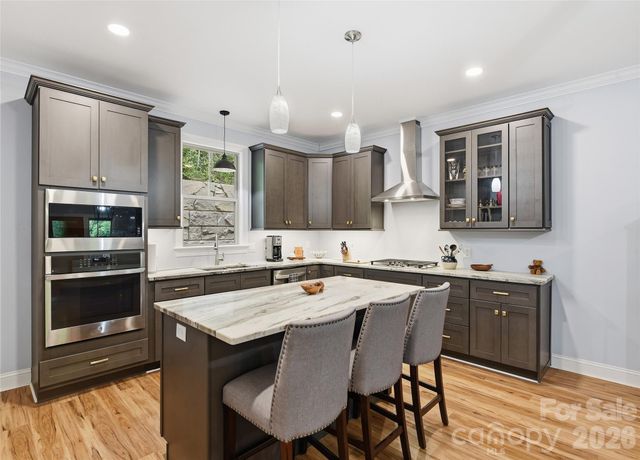 85 Garnet Spring Lane, Waynesville, NC 28785