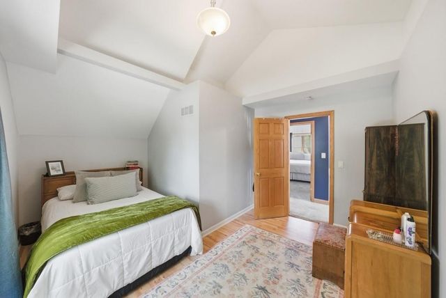 2702 41st Place, Des Moines, IA 50310