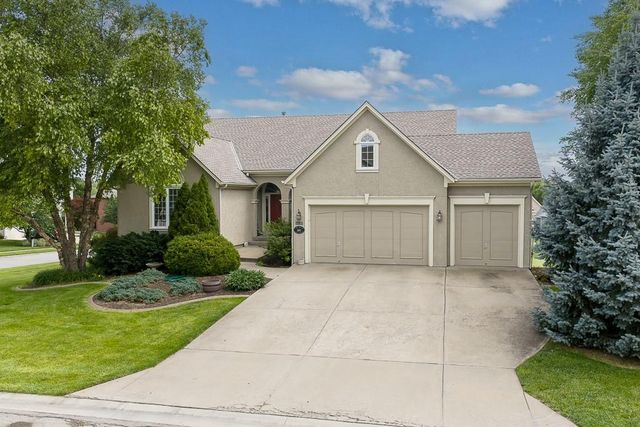 14101 Wingfoot Court, Basehor, KS 66007