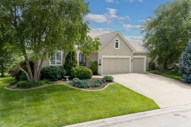14101 Wingfoot Court, Basehor, KS 66007