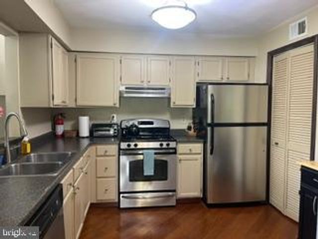 218 ANDOVER PL, Robbinsville, NJ 08691